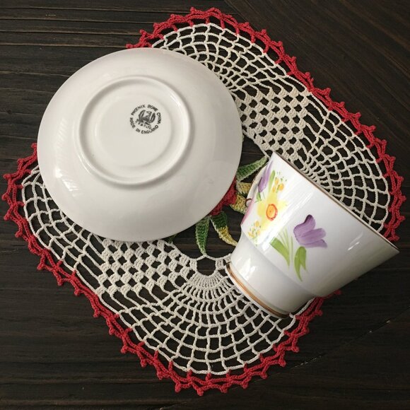 Phoenix Hand Painted Flowers White English Bone China Teacup & Saucer Set - Picture 3 of 10